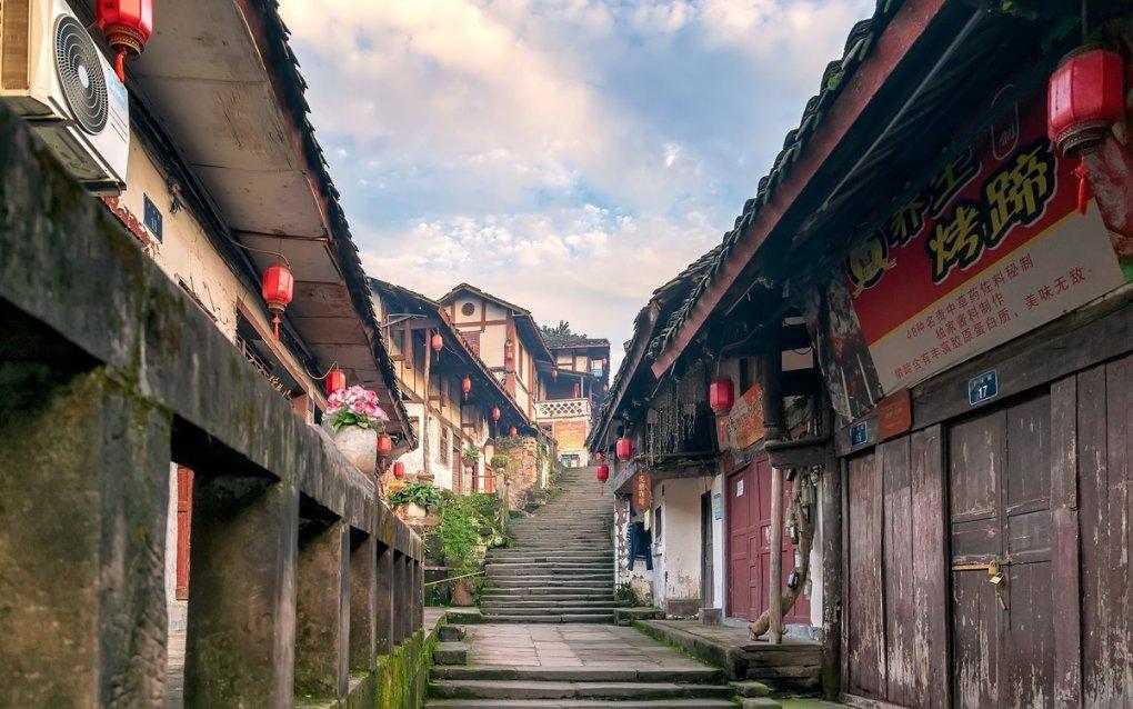 逃离无人大住宅